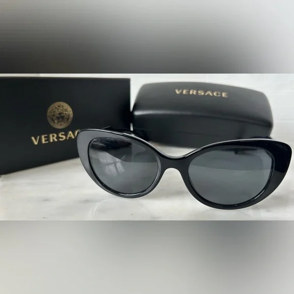 NEW VERSACE BLK CAT EYE, GOLD HARDWARE, ORIGINAL BOX, BOOKLET, MICROFIBER CLOTH - Picture 3 of 10